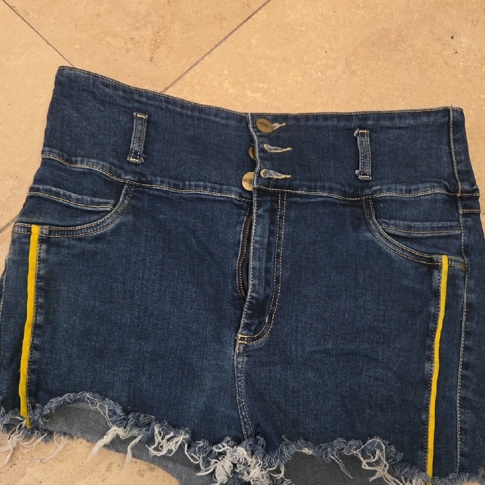 Nicolette Women's Blue Jean Shorts Size Xlarge [1937]